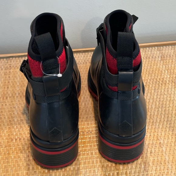 Muck Women's Liberty Ankle Rubber
Boot Red And Black Plaid size 6 / euro 37 new! - Picture 4 of 7